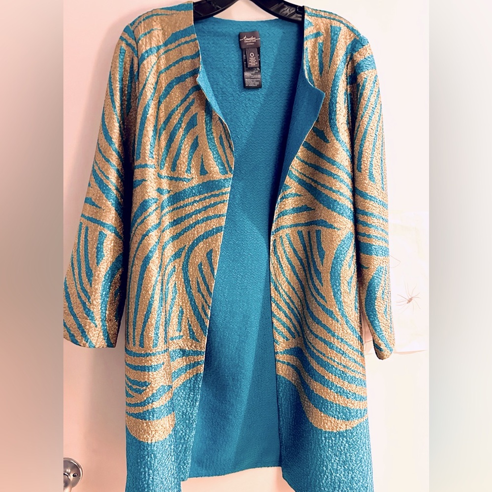 Chicos Travelers Collection , crinkle Fabric Gold/Turquoise Geometric Pattern